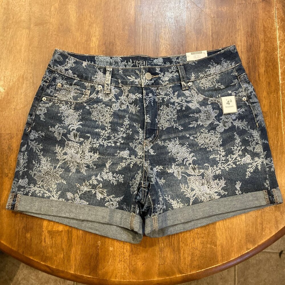 Time and Tru Women's Mid Rise Cuffed 4" Blue Floral Denim Short Size 12 NWT!